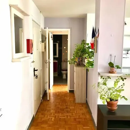 Spacious 1br 42m2 Near Palais De Justice 아파트 클리시