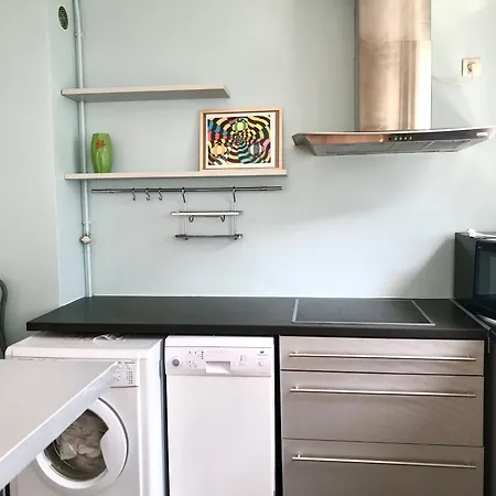Spacious 1br 42m2 Near Palais De Justice 아파트