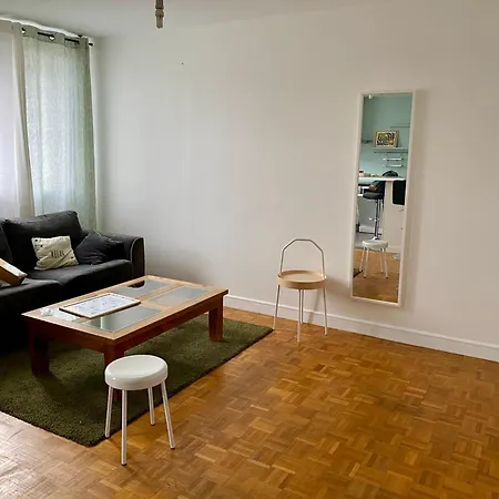 Spacious 1br 42m2 Near Palais De Justice 아파트